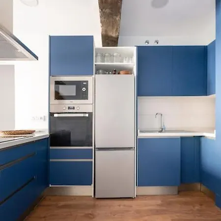 Urban Stories Apartment *